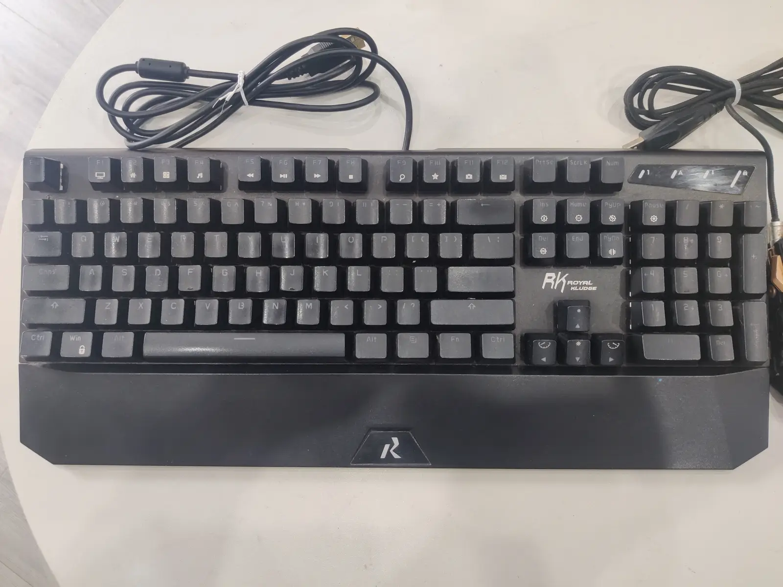 灵耀幻彩背光式104键机械键盘 黑色RGB青轴游戏机械键盘鼠标套装