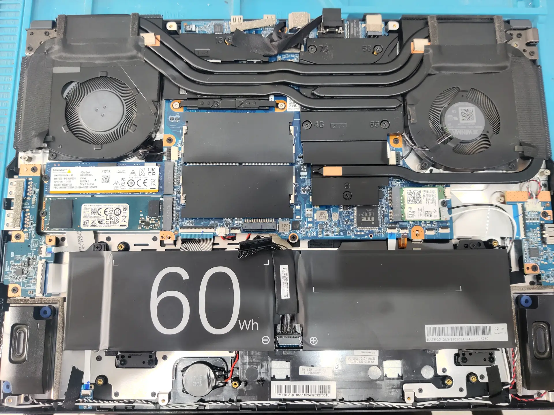 孝感机械革命游戏笔记本电脑清灰更换硅脂