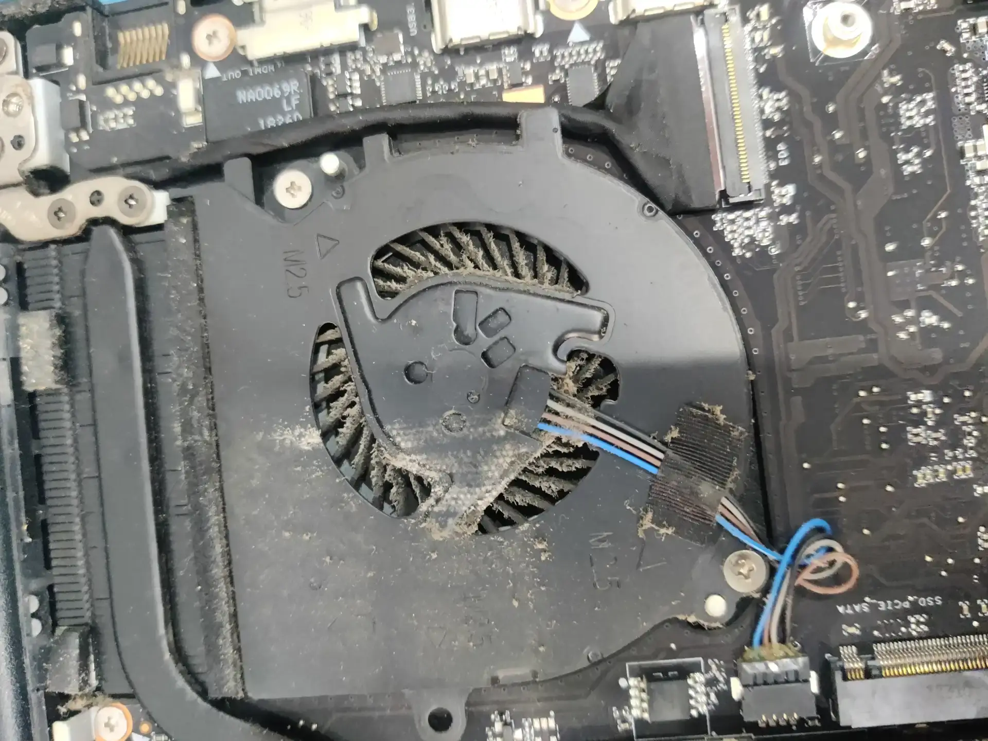 孝感小米笔记本清灰换硅脂更换固态硬盘