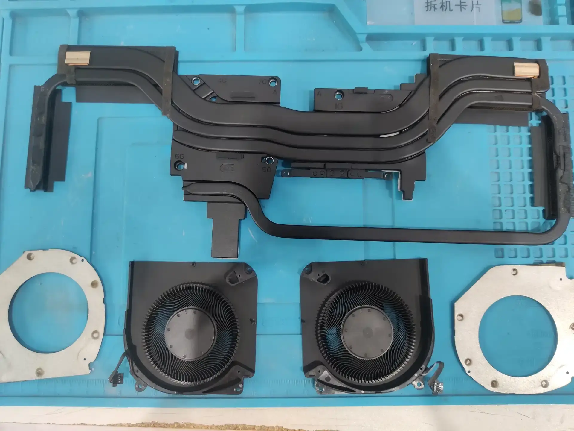 孝感机械革命笔记本电脑清灰换硅脂全程当面操作