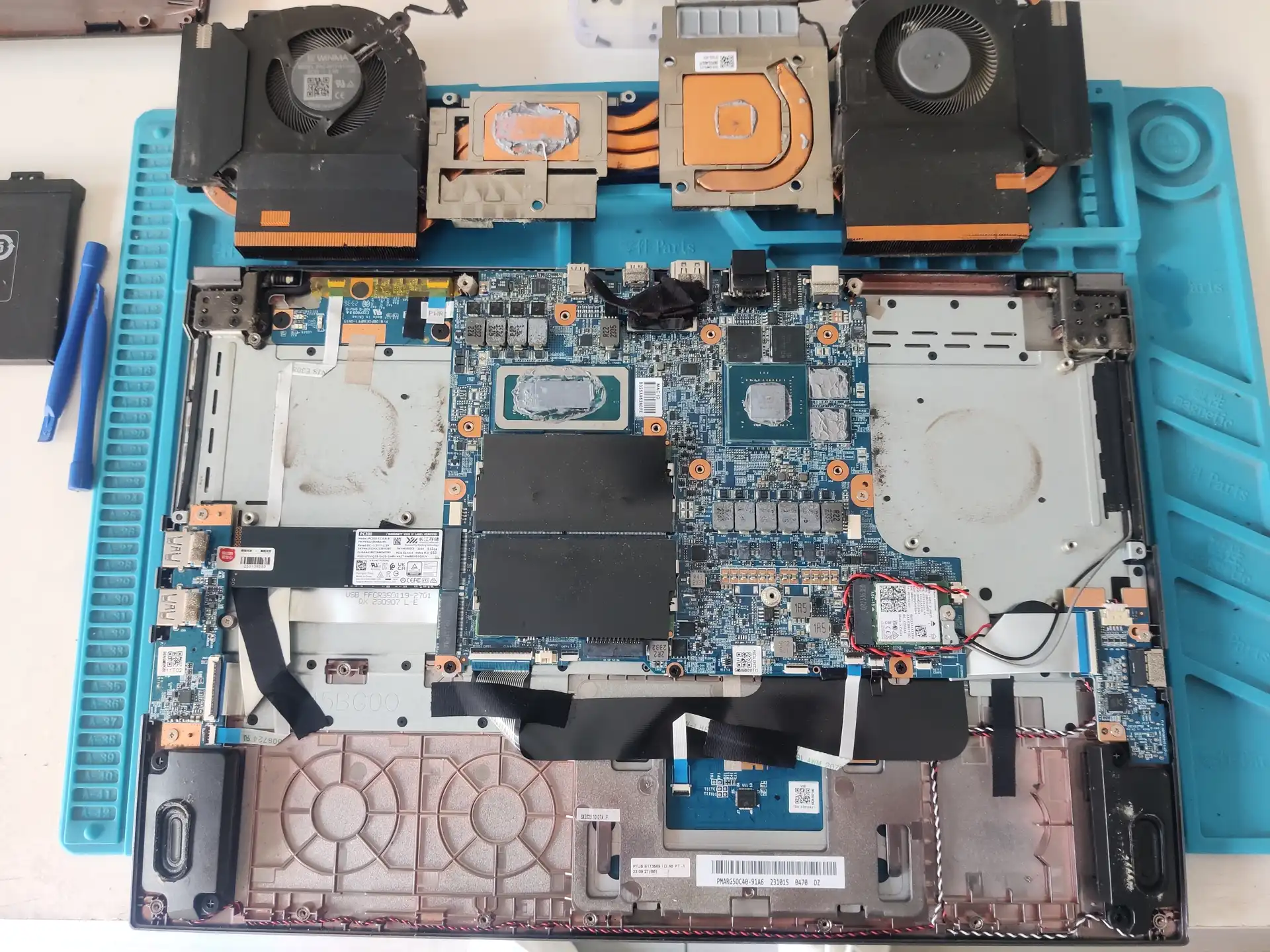 全程当面操作孝感游戏笔记本电脑清灰更换导热硅脂