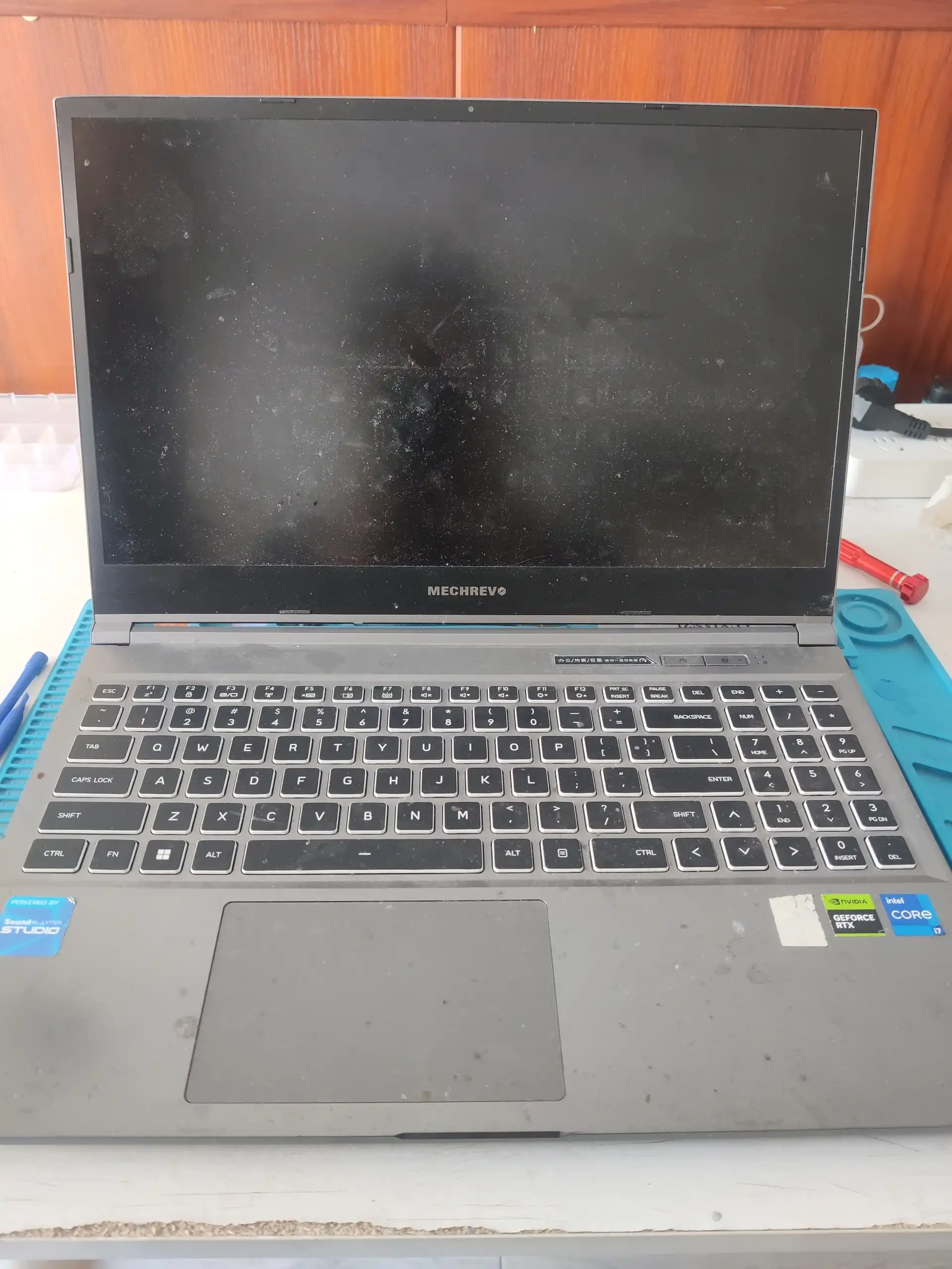 全程当面操作孝感游戏笔记本电脑清灰更换导热硅脂