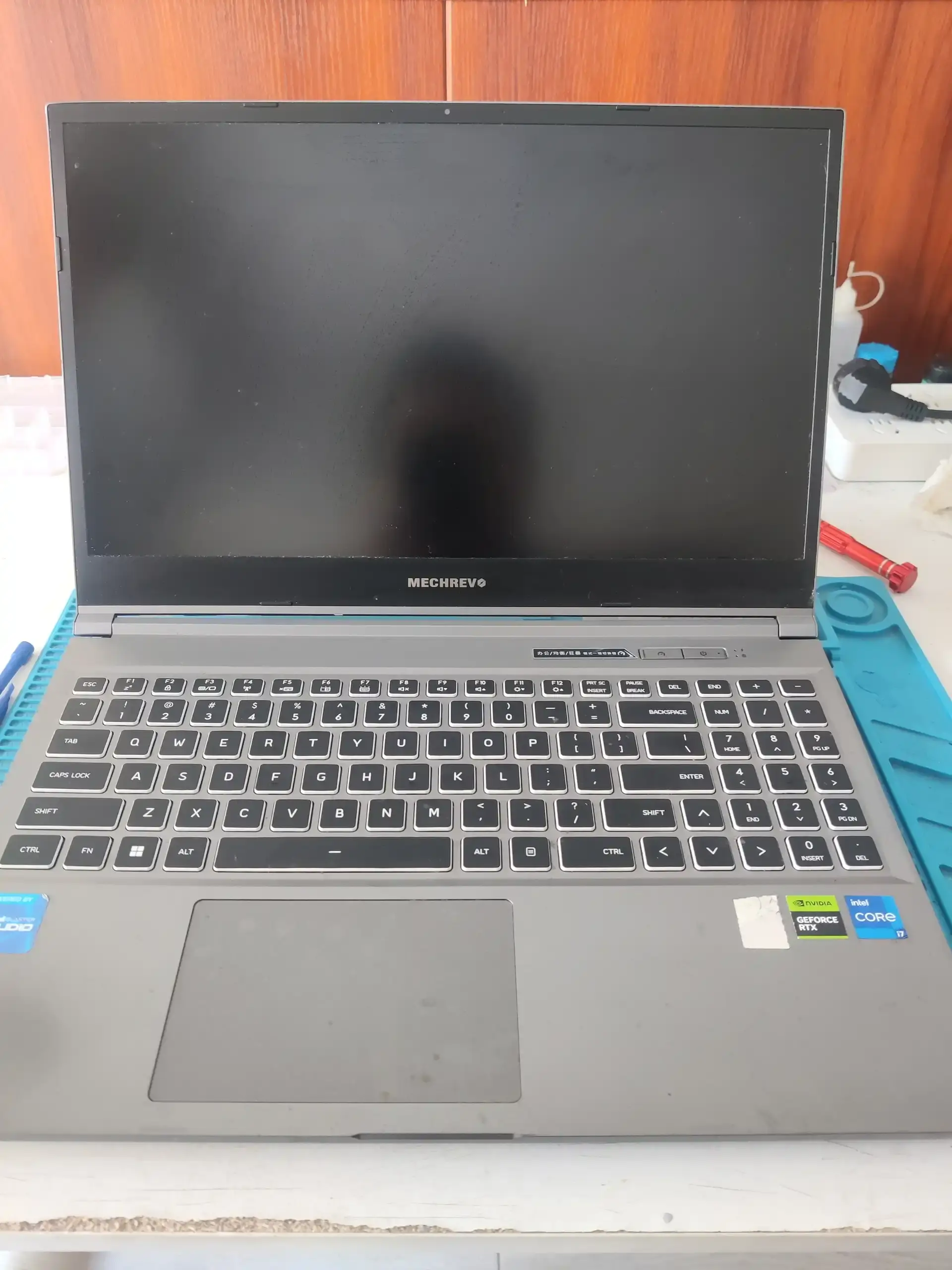 全程当面操作孝感游戏笔记本电脑清灰更换导热硅脂