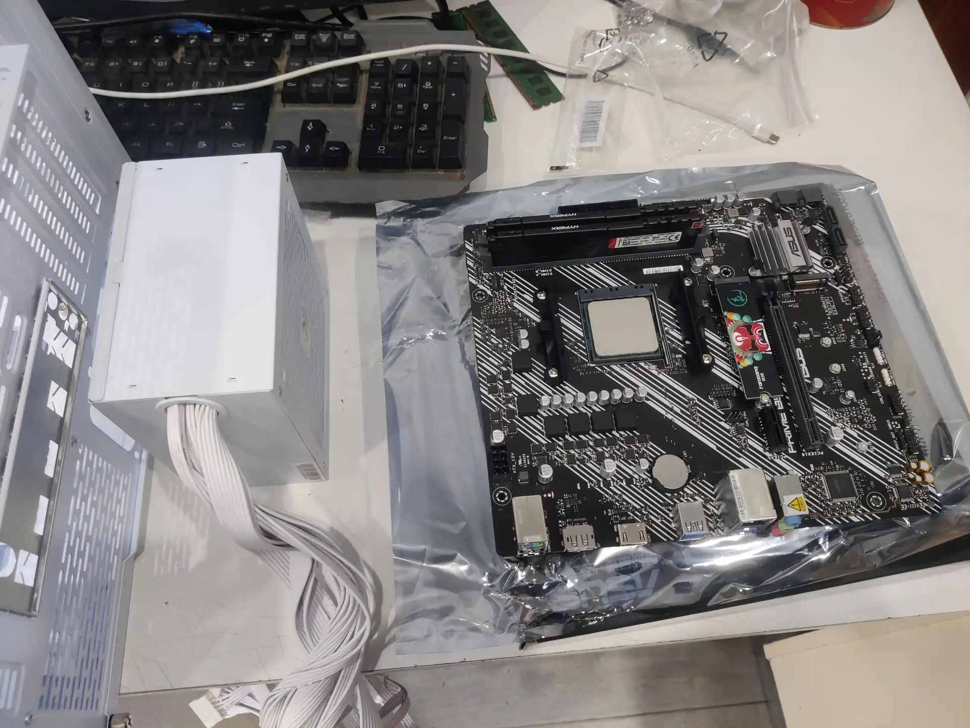 孝感电脑装机：顾客自购全套电脑配件到店组装电脑