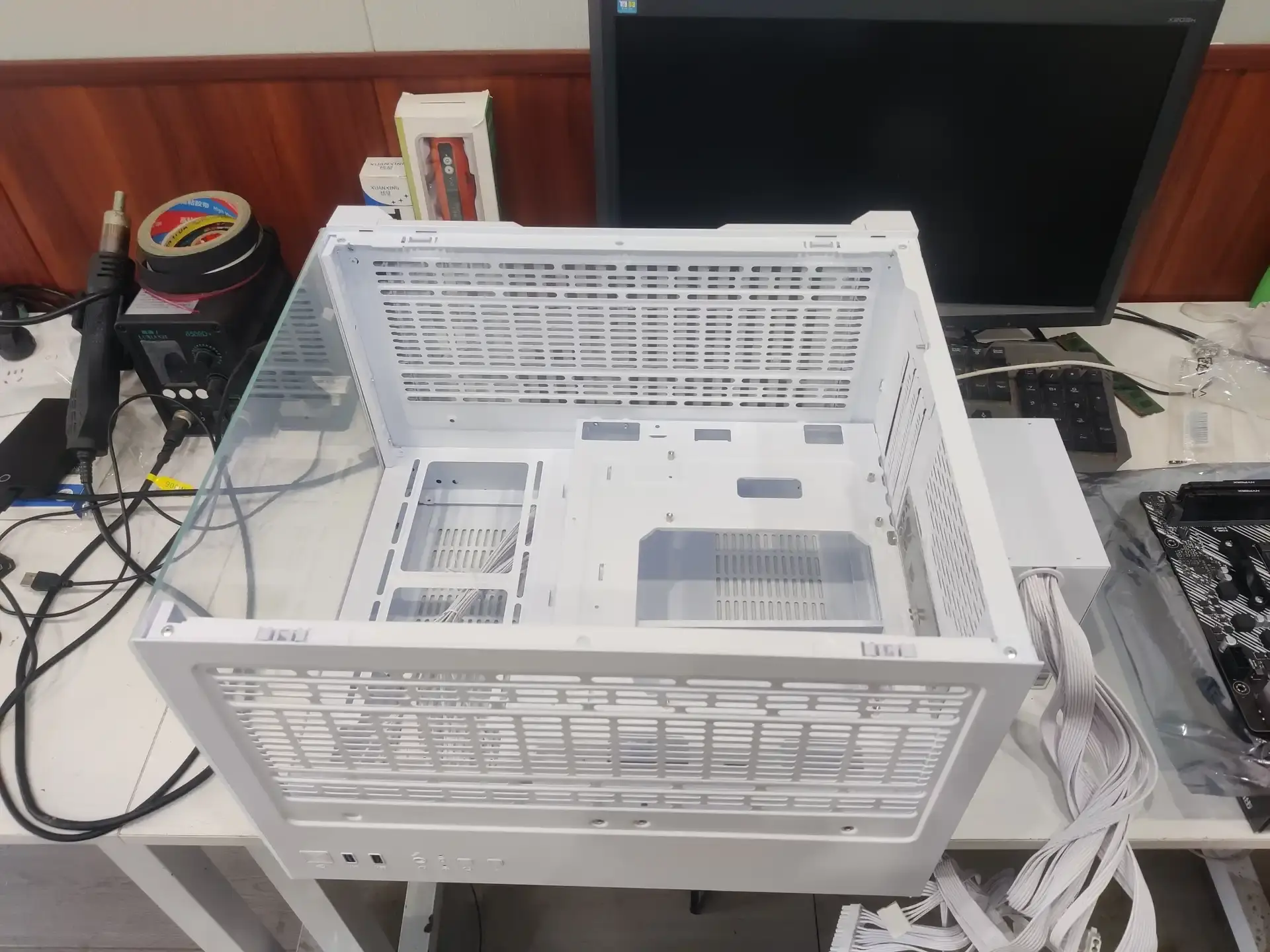 孝感电脑装机：顾客自购全套电脑配件到店组装电脑