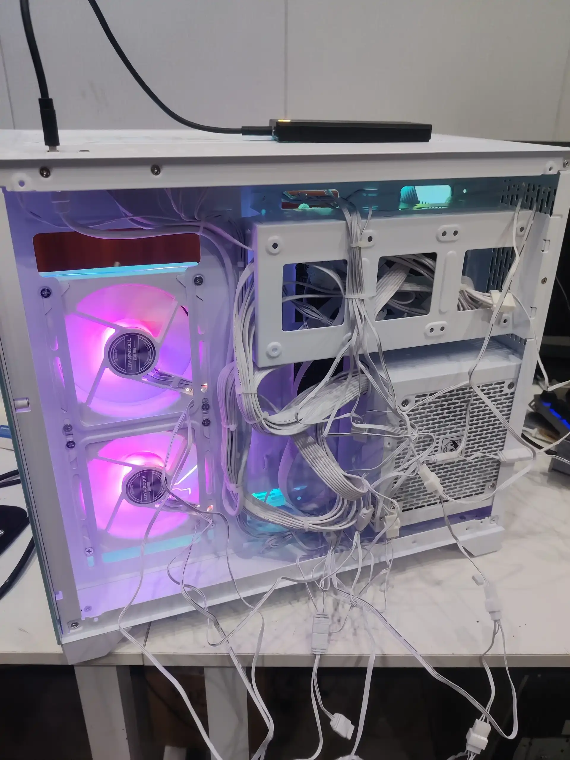 孝感电脑装机顾客自购全套电脑配件到店组装电脑