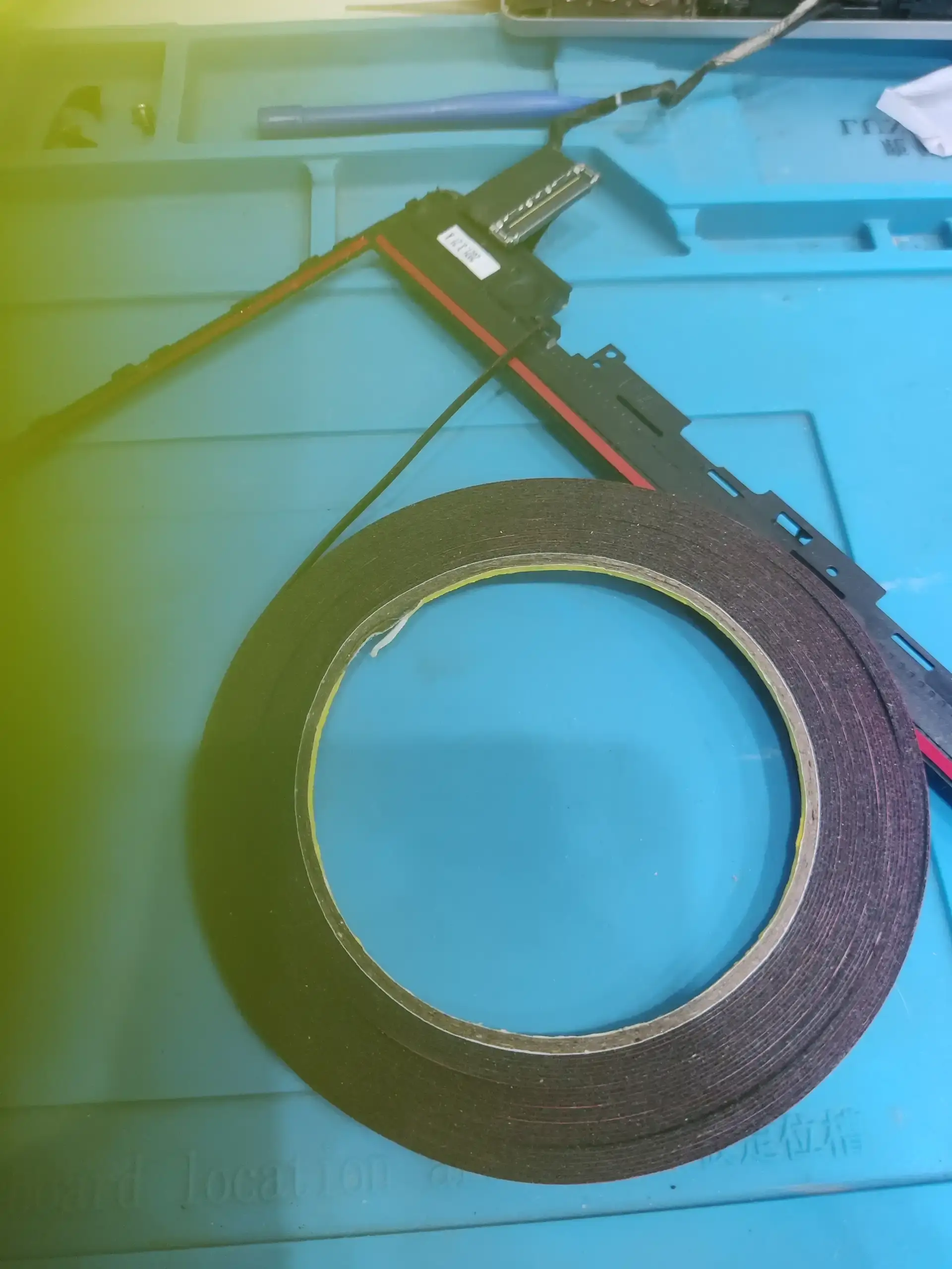 孝感联想小新笔记本电脑更换屏幕：顾客自购屏幕配件由孝感迅维更换