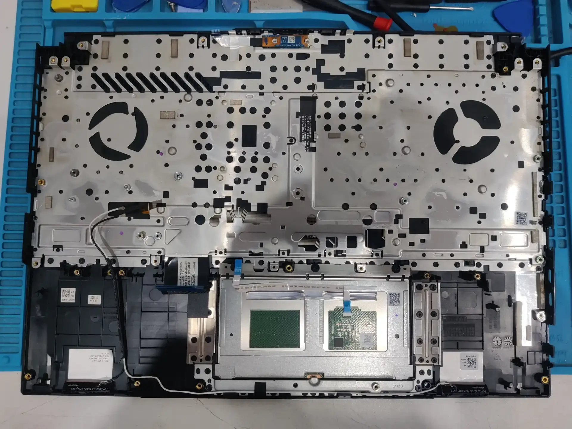 孝感电脑维修笔记本电脑更换键盘