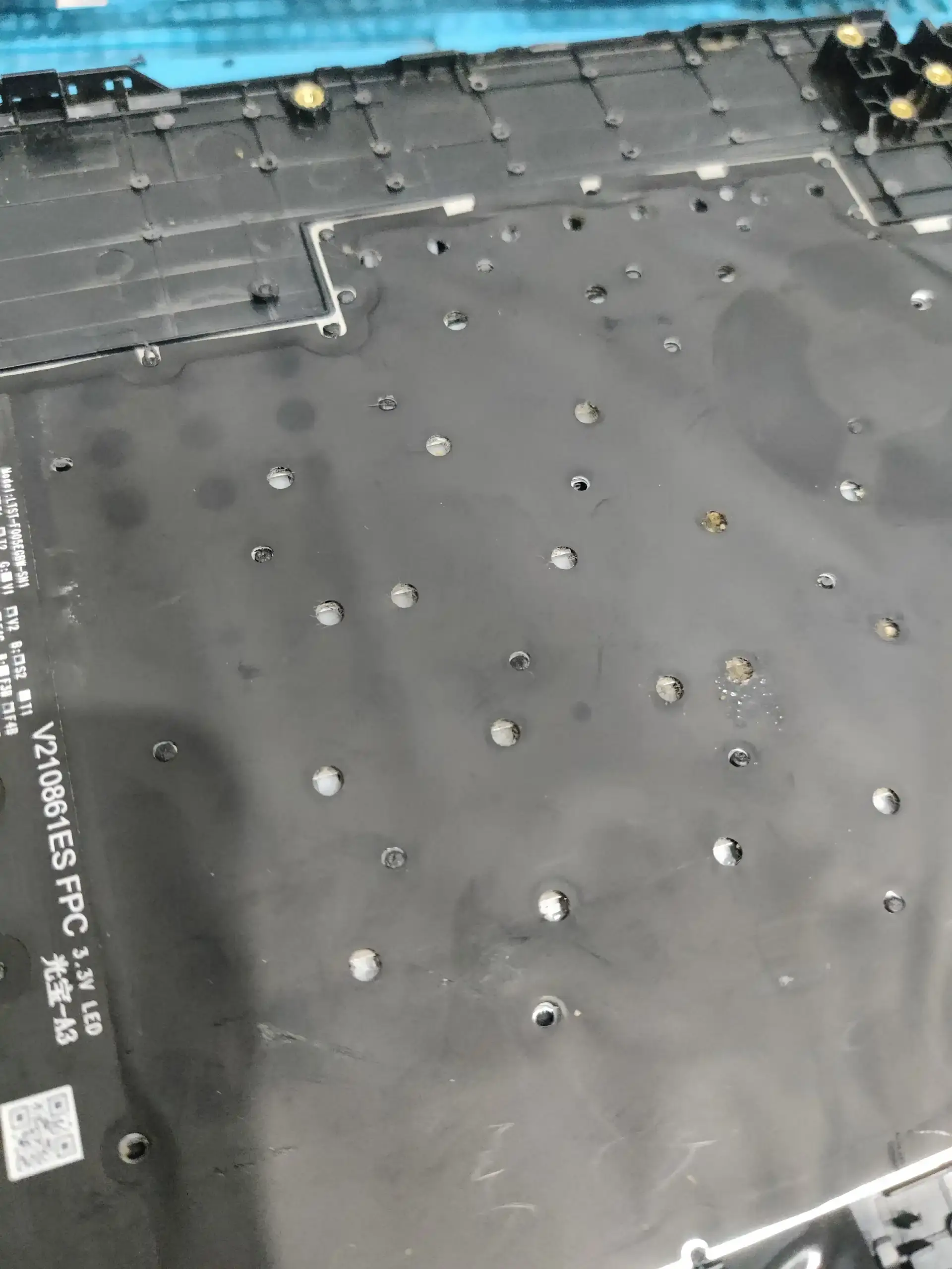 孝感华硕天选笔记本电脑更换键盘