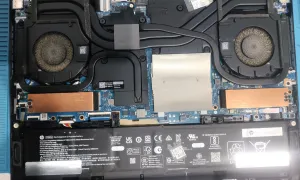 孝感惠普游戏笔记本清灰换硅脂全程当面操作