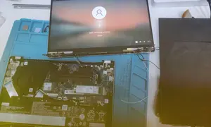 孝感联想小新笔记本电脑更换屏幕：顾客自购屏幕配件由孝感迅维更换