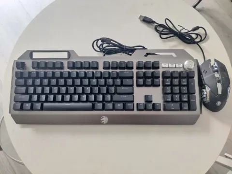 孝感二手前行者TK900机械键盘鼠标套装功能旋钮黑轴蓝光电竞游戏键鼠套装出售