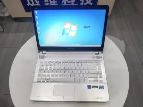 孝感二手三星笔记本电脑 i3-2328处理器/4G DDR3内存/英伟达GT630M独显/120G固态硬盘