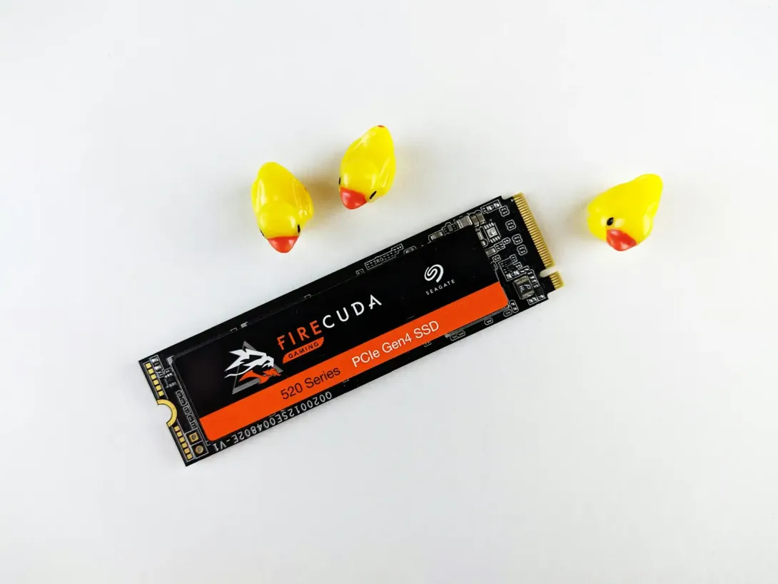 常见的电脑硬盘接口传输速度及优缺点介绍