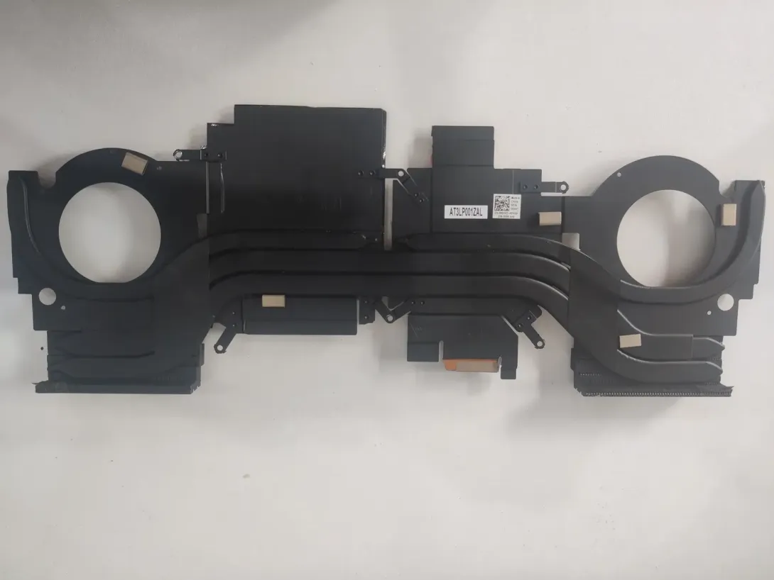 湖北工程学院学生的戴尔 Dell G15 5520游戏笔记本电脑清灰和安装系统