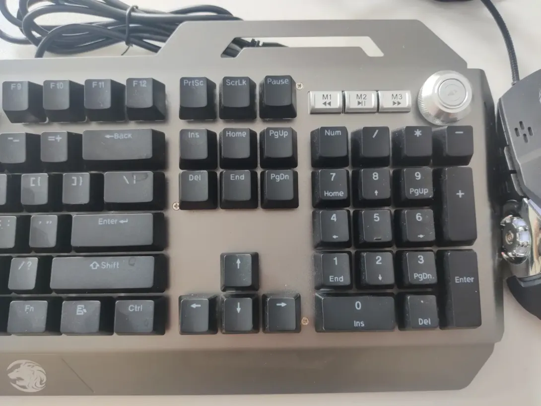 孝感二手前行者TK900机械键盘鼠标套装功能旋钮黑轴蓝光电竞游戏键鼠套装出售